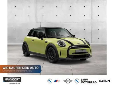Gebraucht Mini Cooper Classic 136 PS (100 kW) 2023 Gelb Kleinwagen