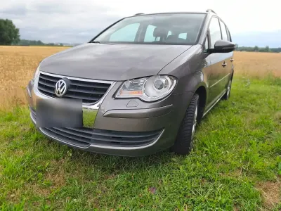 Gebraucht VW Touran 140 PS (102 kW) 2010 Braun Van / Kleinbus