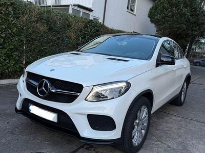 Weiß Gebraucht 2018 Mercedes GLE350 AMG line Coupé | 54.900 €