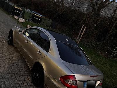 Gebraucht Mercedes E280 231 PS (169 kW) 2007 Gold Limousine