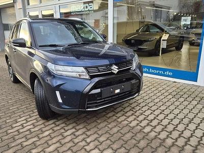 Neu Suzuki Vitara Comfort+ 110 PS (80 kW) 2025 Sphere/cosmic black pearl meta SUV