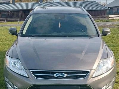 Gebraucht Ford Mondeo 163 PS (119 kW) 2014 Andere farben Kombi