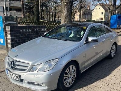 Second-hand Mercedes E250 204 CP (150 kW) 2010 Gri Coupe