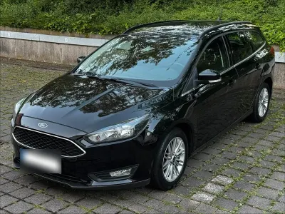 Gebraucht Ford Focus 101 PS (74 kW) 2018 Schwarz Kombi