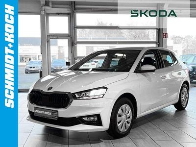 Weiß Gebraucht 2024 Skoda Fabia Selection Limousine | 18.980 € (Fairer Preis)