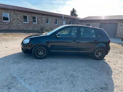 Gebraucht VW Polo 54 PS (39 kW) 2007 Schwarz Kleinwagen