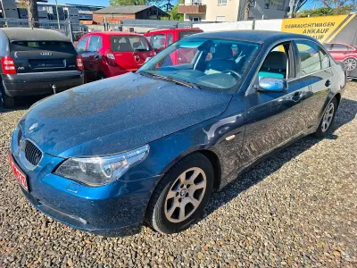 Usata BMW 520 170 CV (125 kW) 2004 Blu Berlina