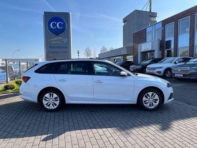 Second-hand Skoda Octavia Ambition 116 CP (85 kW) 2023 Alb Break