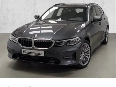 Gebraucht BMW 320 Sport Line 190 PS (139 kW) 2022 Grau Kombi