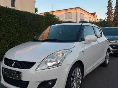 Gebraucht Suzuki Swift Comfort 75 PS (55 kW) 2011 Weiß Kleinwagen