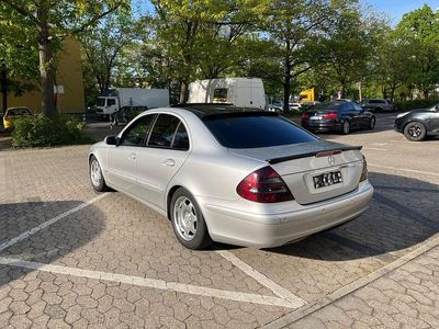 Mercedes E220