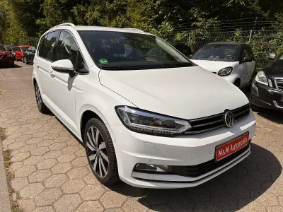 Gebraucht VW Touran Highline 150 PS (110 kW) 2017 Weiß Van / Kleinbus