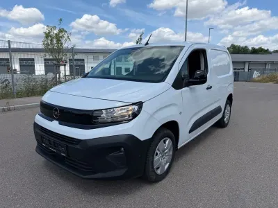 Gebraucht Opel Combo 102 PS (75 kW) 2025 Weiß Van / Kleinbus