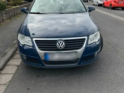 Gebraucht VW Passat 140 PS (102 kW) 2006 Blau Limousine