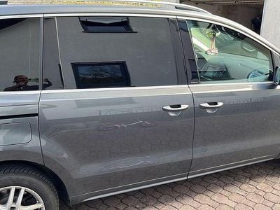 Gebraucht VW Sharan IQ Drive 177 PS (130 kW) 2020 Grau Van / Kleinbus