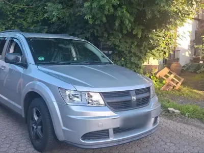 Gebraucht Dodge Journey 174 PS (127 kW) 2010 Silber SUV