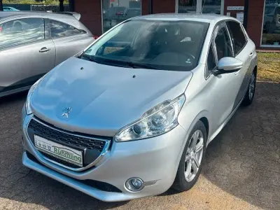 Gebraucht Peugeot 208 Allure 120 PS (88 kW) 2012 Grau Kleinwagen