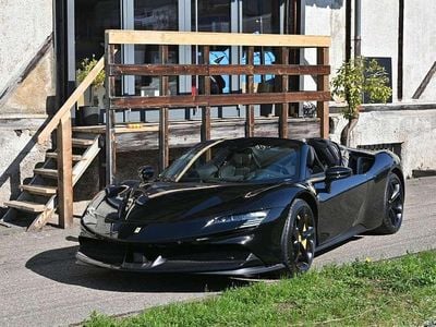 Gebraucht Ferrari SF90 999 PS (734 kW) 2024 Schwarz Cabrio