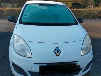 Weiß Gebraucht 2011 Renault Twingo Kleinwagen | 1.600 €