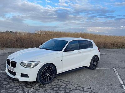 Weiß Gebraucht 2014 BMW 118 Kleinwagen | 15.000 €
