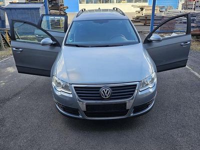 Gebraucht VW Passat 160 PS (117 kW) 2008 Blau Kombi