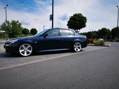 Blau Gebraucht 2007 BMW 550 Limousine | 10.000 € (Fairer Preis)