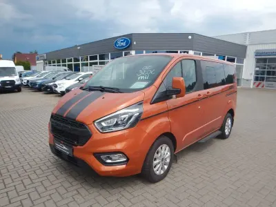 Gebraucht Ford Tourneo Custom Titanium 131 PS (96 kW) 2020 Orange Van