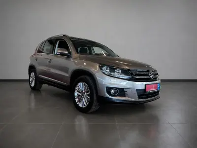 Gebraucht VW Tiguan Sportline 140 PS (102 kW) 2015 Beige SUV