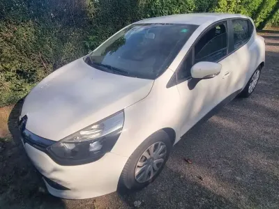Gebraucht Renault Clio IV Expression 75 PS (55 kW) 2014 Weiß Limousine