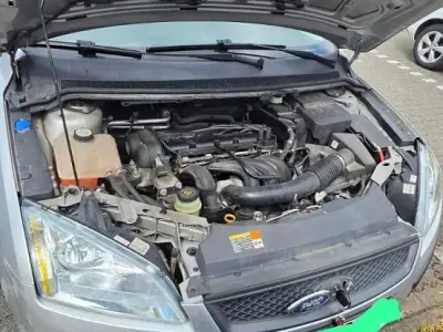 Gebraucht Ford Focus 101 PS (74 kW) 2005 Grau Limousine
