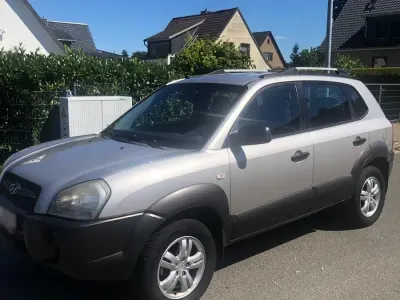Gebraucht Hyundai Tucson 104 PS (76 kW) 2006 Silber SUV