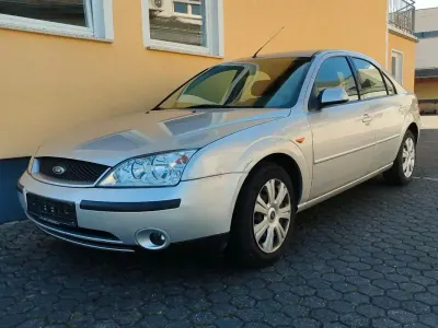 Gebraucht Ford Mondeo 145 PS (106 kW) 2003 Silber Limousine