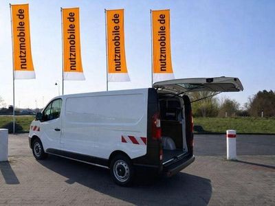 Second-hand Renault Trafic Komfort 125 CP (91 kW) 2019 Alb Monovolum