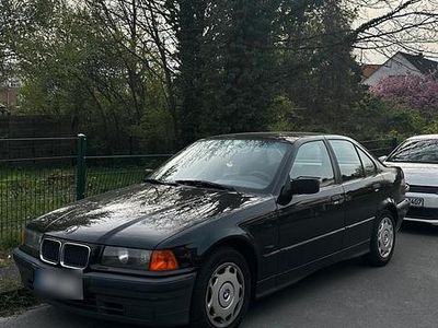 Second-hand BMW 316 102 CP (75 kW) 1994 Berlinǎ