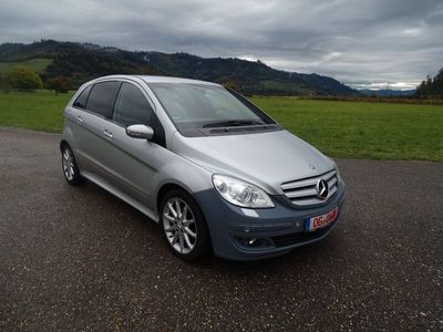 gebraucht Mercedes B200 CDI Klima eFH SH 8-fach Sitzhzg.PDC