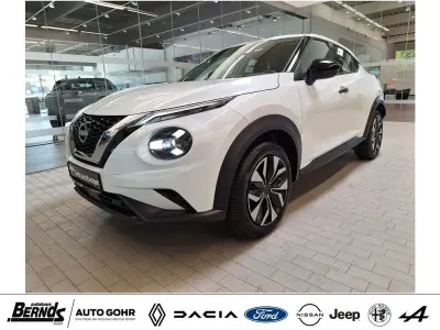 Gebraucht Nissan Juke Acenta Connect 114 PS (83 kW) 2024 Pearl white perleffekt (qbeg) SUV