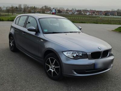 gebraucht BMW 118 i - TÜV/AU+Öl+Bremsfl. NEU, Sitzh., Schiebed.