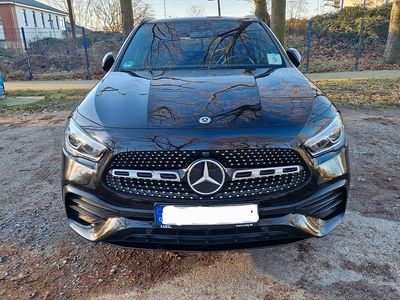 Gebraucht Mercedes GLA200 AMG line 163 PS (119 kW) 2021 Schwarz SUV