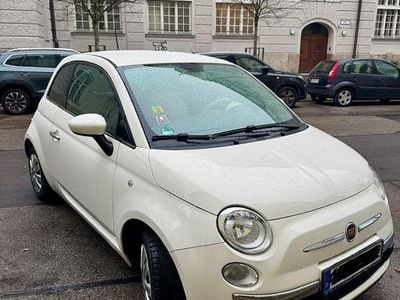 Gebraucht Fiat 500 Lounge 69 PS (50 kW) 2015 Weiß Kleinwagen