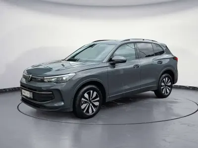 Neu VW Tiguan S 150 PS (110 kW) 2026 Delfingrau metallic SUV