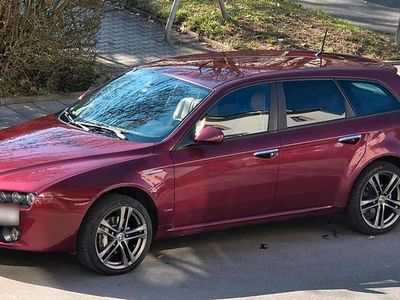 Usata Alfa Romeo 159 140 CV (102 kW) 2009 Rosso Station wagon