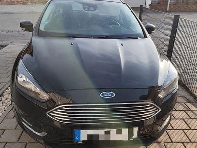 Gebraucht Ford Focus Titanium 150 PS (110 kW) 2016 Schwarz Limousine