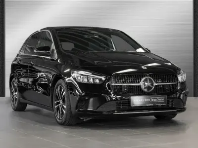 Używany Mercedes B200 Progressive 163 KM (119 kW) 2025 Czarny Minivan