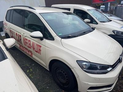 Gebraucht VW Touran 110 PS (80 kW) 2018 Beige Van / Kleinbus