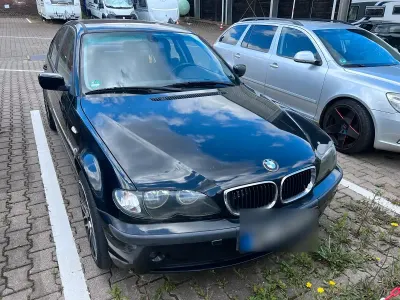 Gebraucht BMW 316 110 PS (80 kW) 2003 Schwarz Limousine