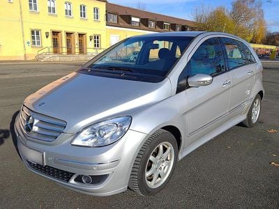 Mercedes B200