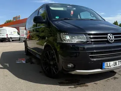 Gebraucht VW Multivan 179 PS (131 kW) 2013 Schwarz Van / Kleinbus