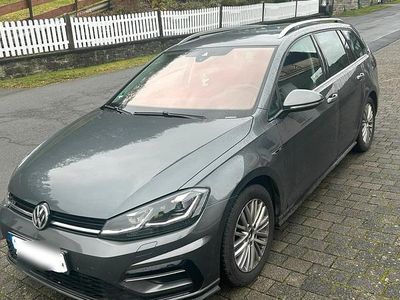 Grau Gebraucht 2019 VW Golf VII R-line Kombi | 16.500 € (Fairer Preis)