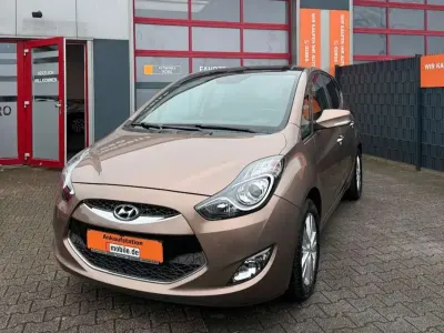 Gebraucht Hyundai ix20 Style 125 PS (91 kW) 2013 Braun Kleinwagen