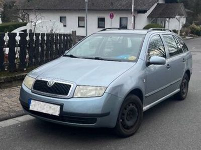 gebraucht Skoda Fabia 1,4l 16V Kombi - Nagelneue Allwetterreifen